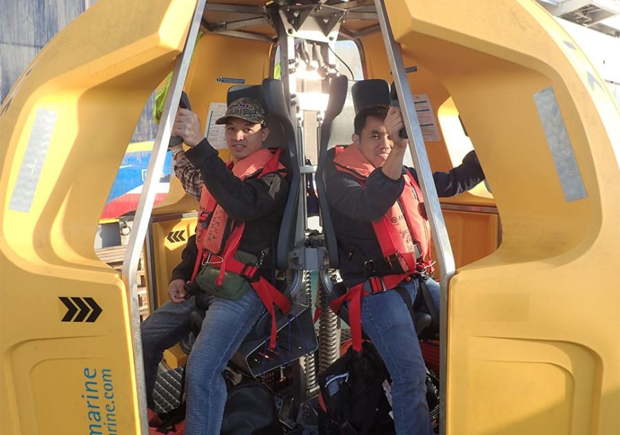 Stena Drilling staff seated in the Reflex Marine FROG XT.